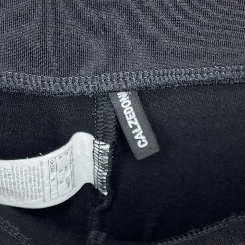 Calzedonia Ribbed Leggings! - Picture 2 of 2